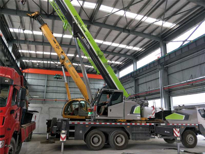 石楼县高空车出租需要注意哪些安全事项？