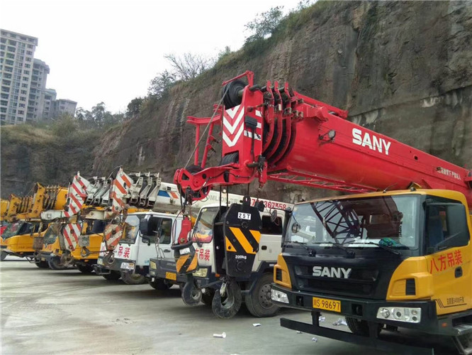 石楼县吊车出租按什么计费？台班费、单次费、里程费怎么算？